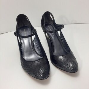 Black Textured Pointed-Toe Mary Jane Heels